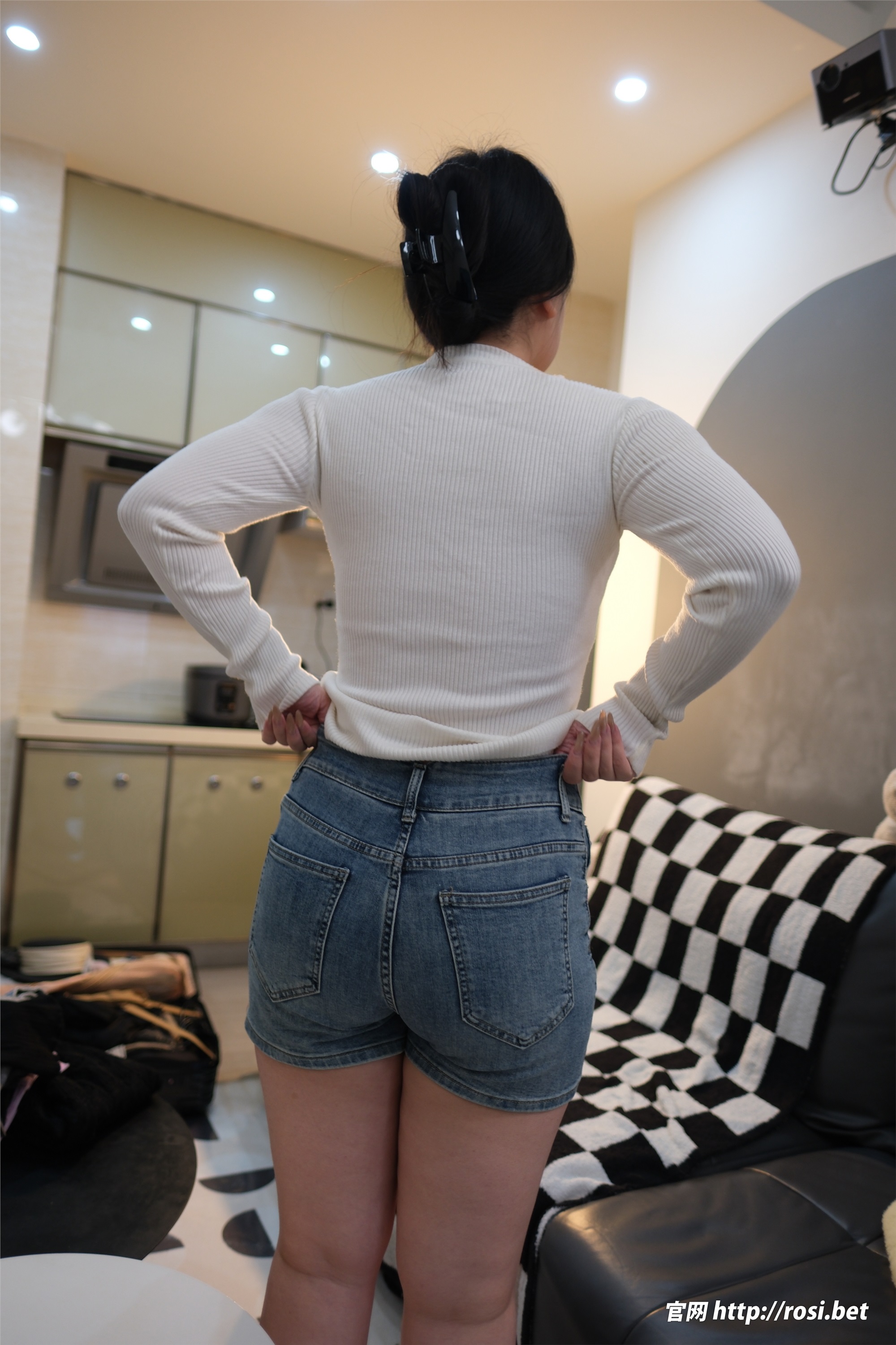 ROSI写真 2025.10.18 NO.5066